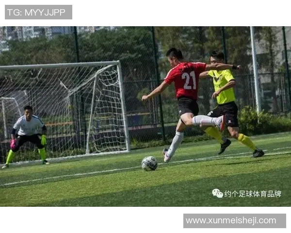 黄磊深度解析足球魅力与技巧分享,带你领略球场背后的故事与心得 黄磊深度解析足球魅力与技巧分享,带你领略球场背后的故事与心得