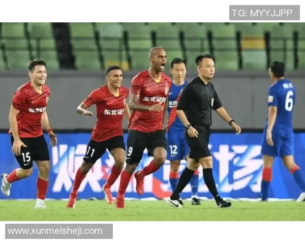 广州篮球队以59分领跑精英赛积分榜展现强劲实力与团队协作 广州篮球队以59分领跑精英赛积分榜展现强劲实力与团队协作