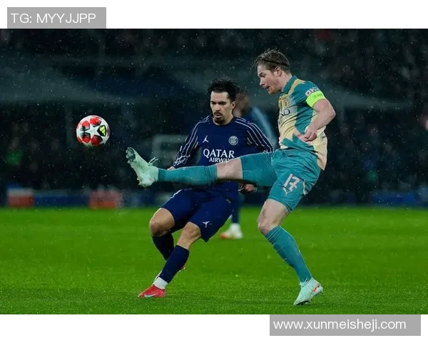 足球明星战术解析视频揭秘球场布局与精彩瞬间 足球明星战术解析视频揭秘球场布局与精彩瞬间